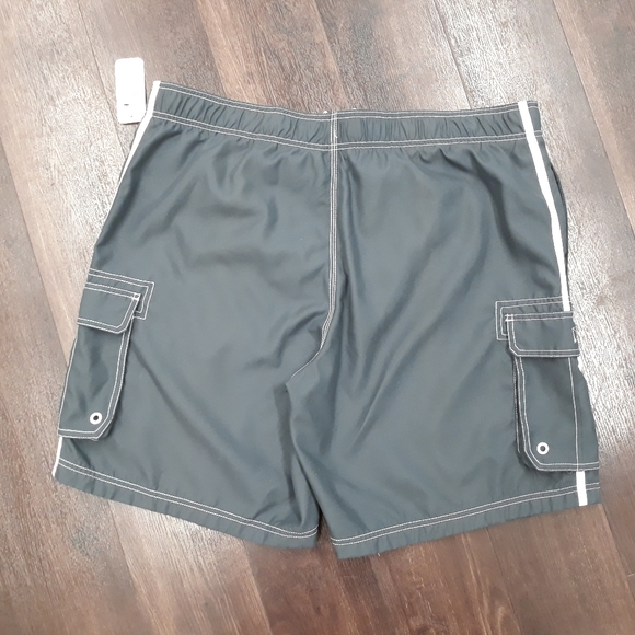 New Mens XL Swim Trunks, Grey, 4 Pockets - Picture 16 of 16
